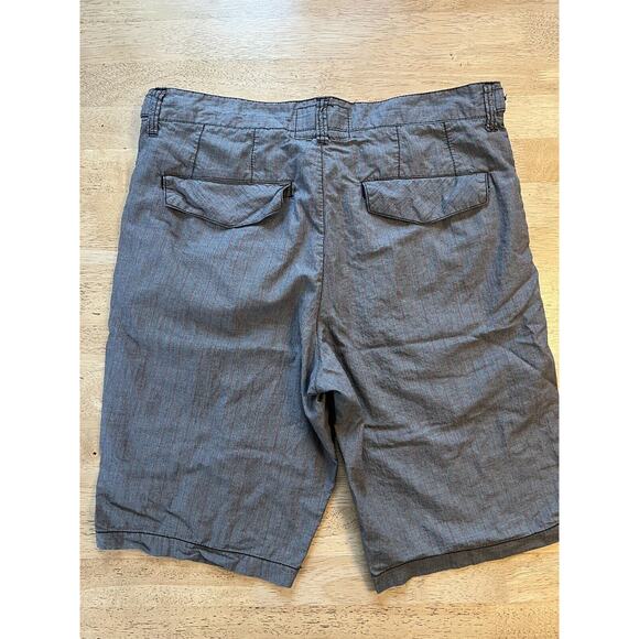 GRIFFITH MENS Vince. Khaki Grey Pin Striped Chino SHORTS SIZE 36 - Picture 4 of 4